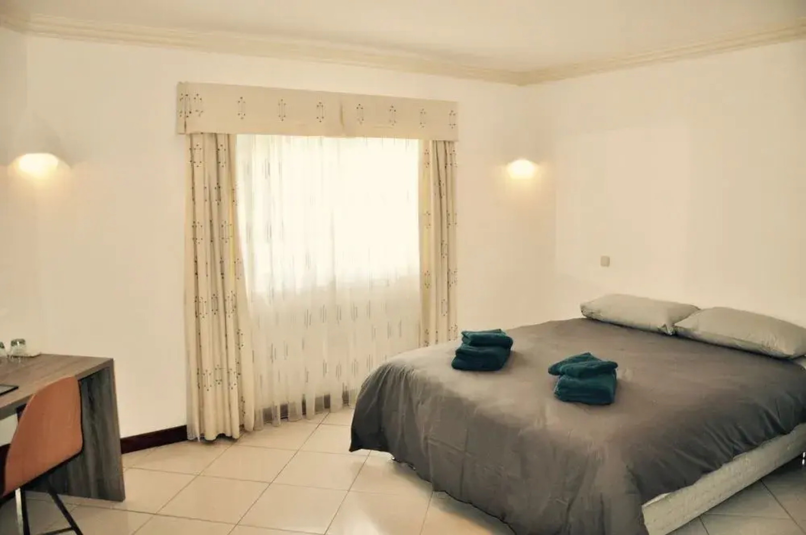 The White House - B&B in the Villa