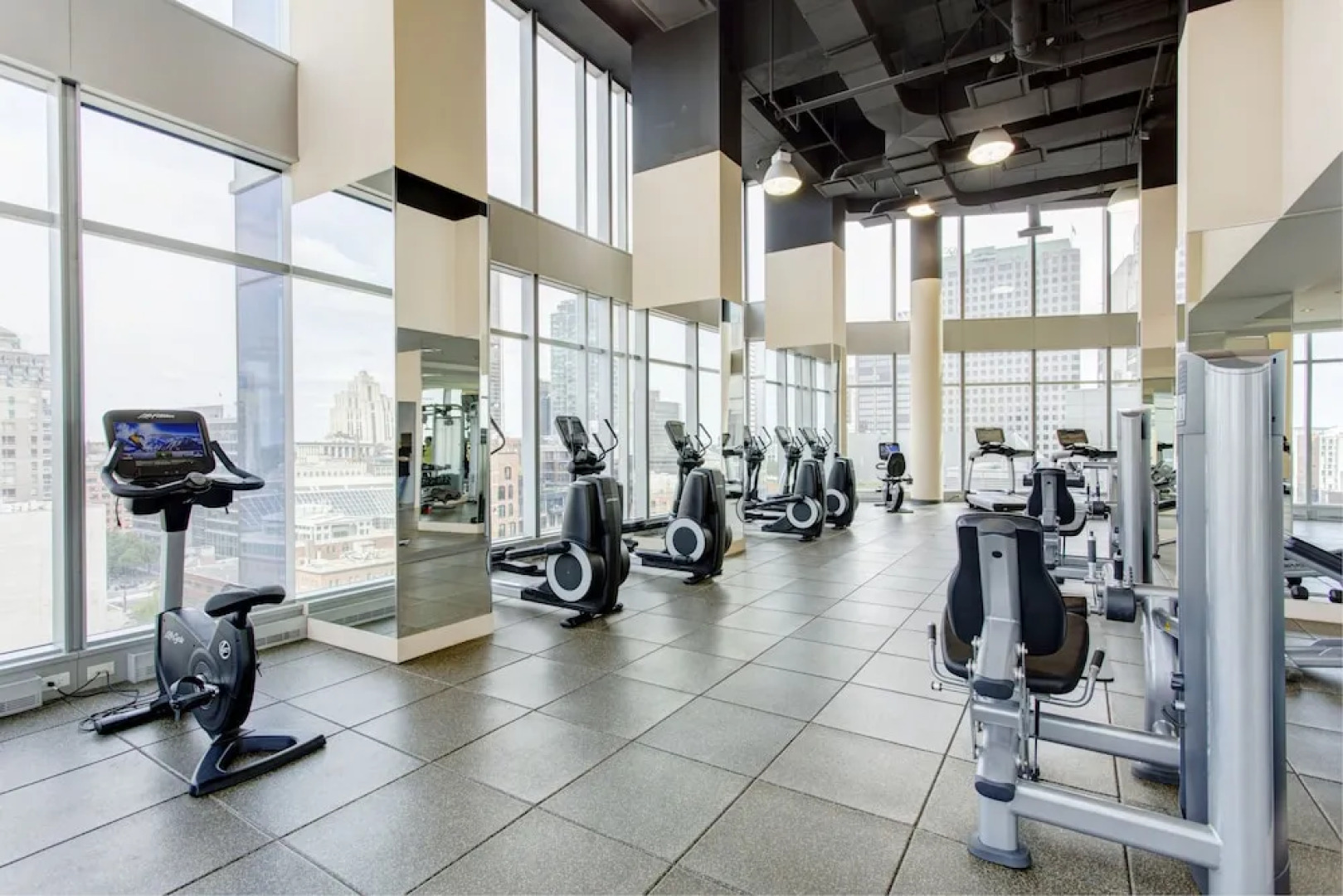 Place des Festivals Serviced Apartments by Hometrotting