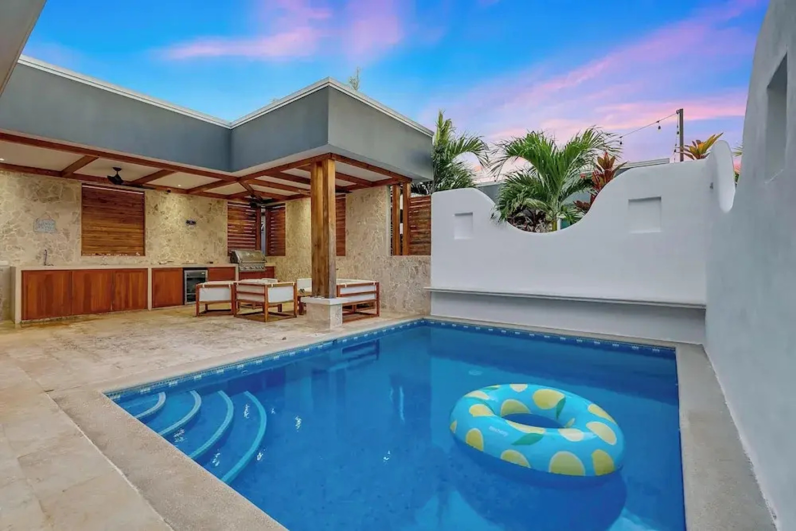 3 min to the Beach Private Pool Villa