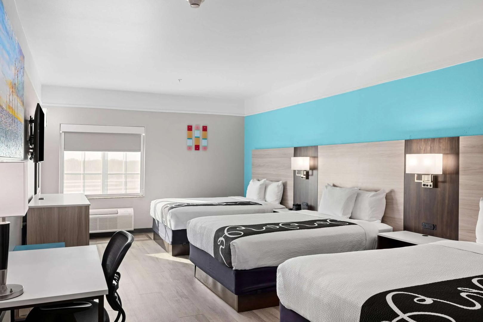 La Quinta Inn & Suites by Wyndham Raymondville