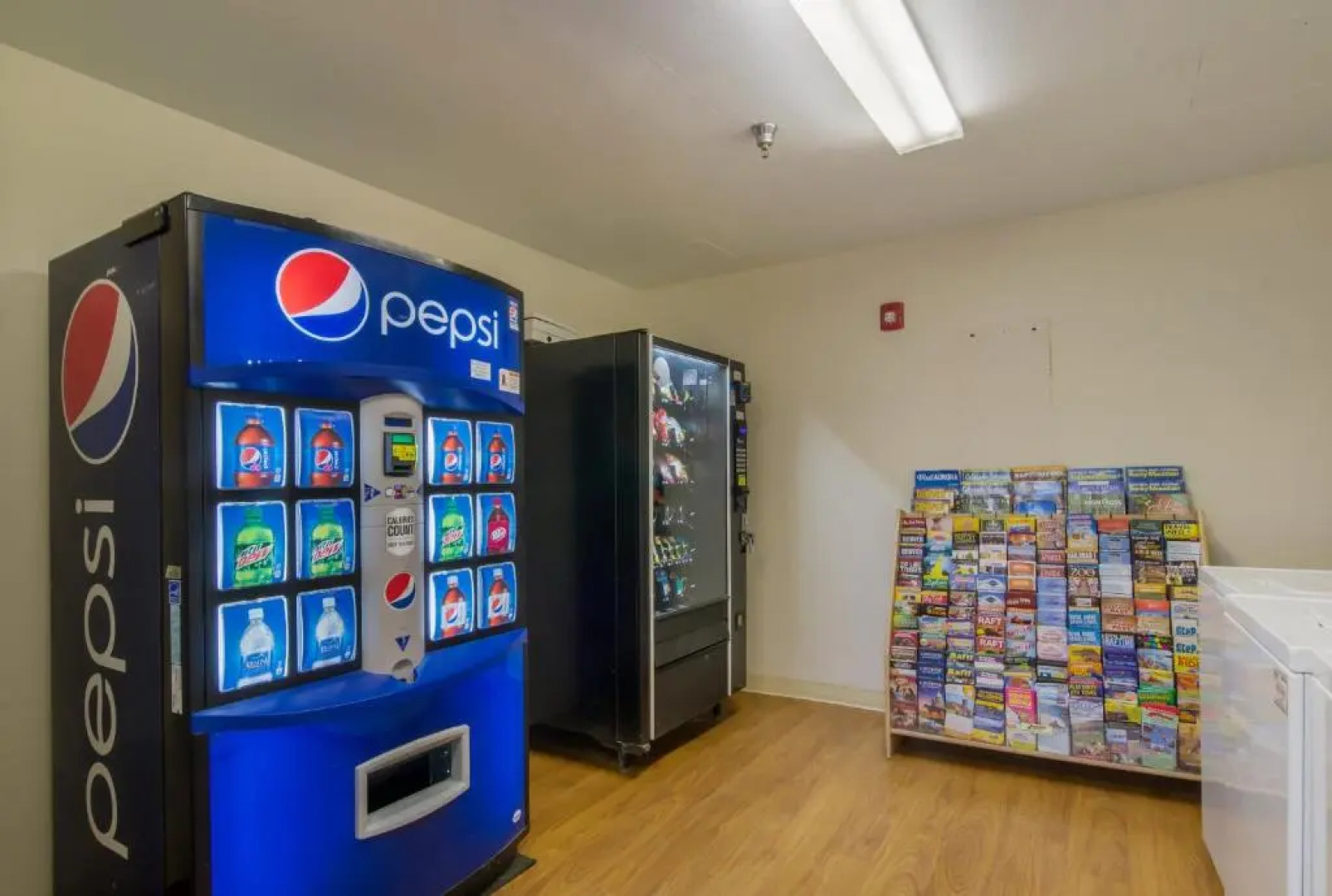 HomeTowne Studios by Red Roof Lake Charles - Sulphur