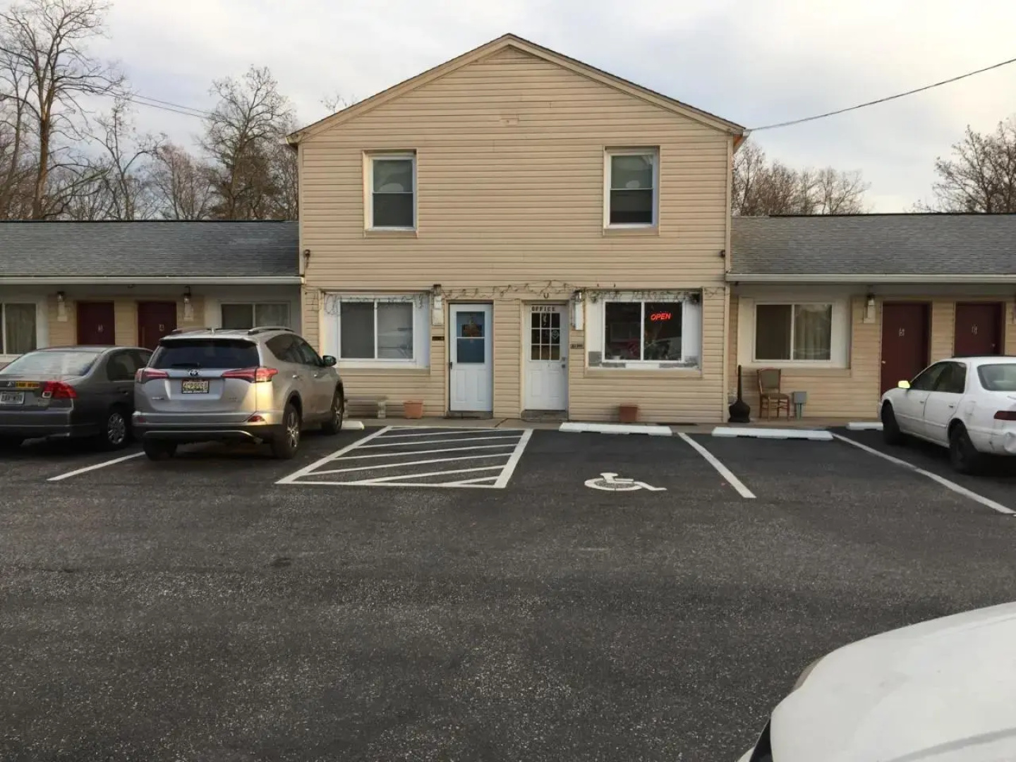 Colony Inn Motel