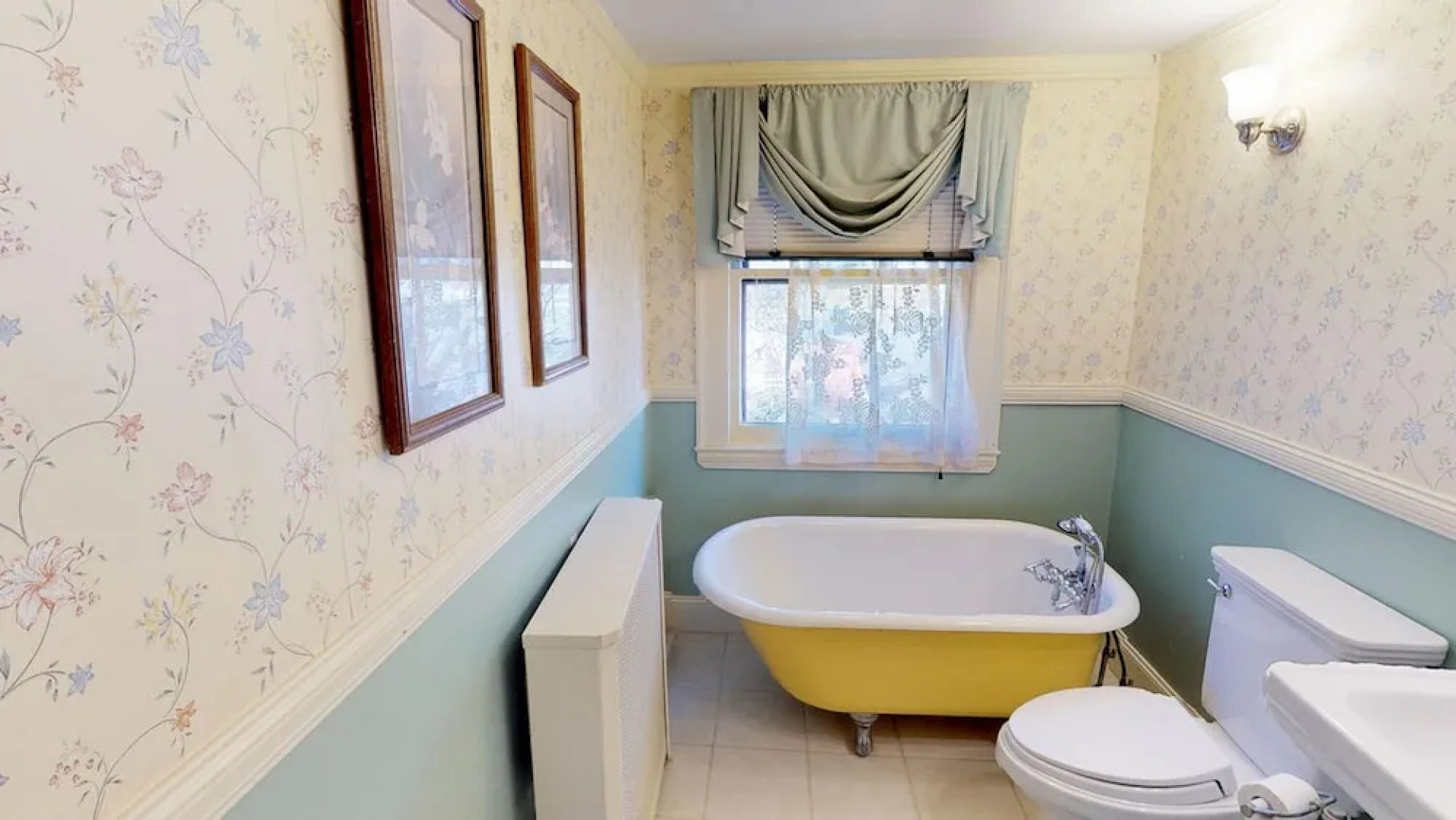 Escapo - Outdoor Hot Tub and Outdoor Fire Pit