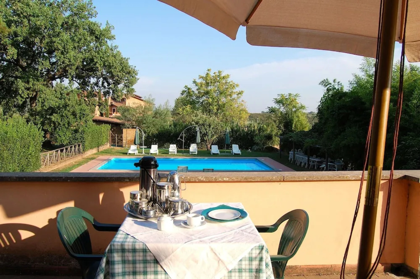 Stunning private villa for 8 guests with WIFI, private pool, TV, terrace, pets allowed and parking