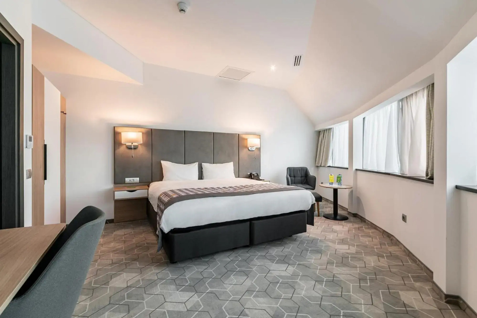 Отель Holiday Inn Bucharest - Times