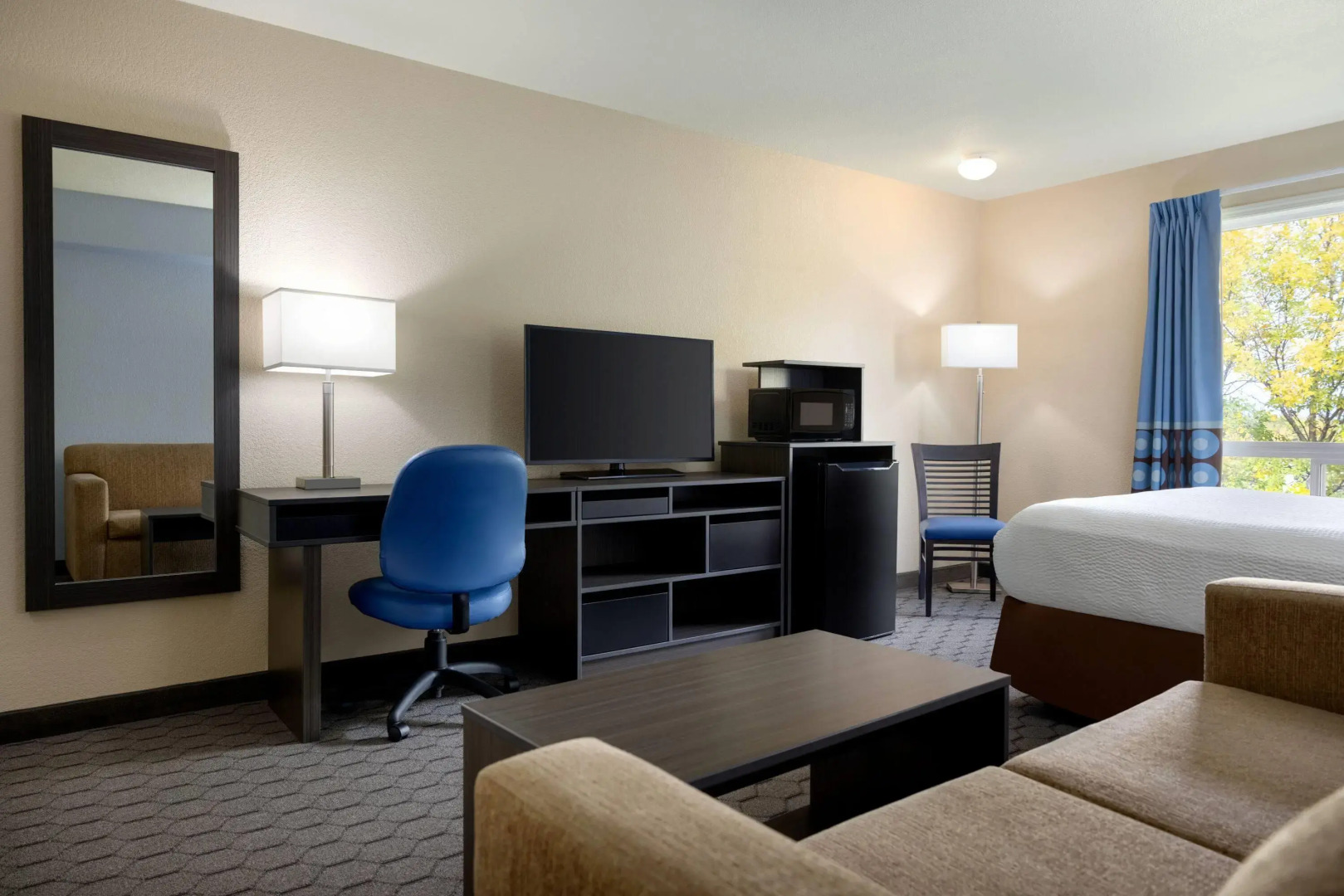 Super 8 by Wyndham Swan River MB