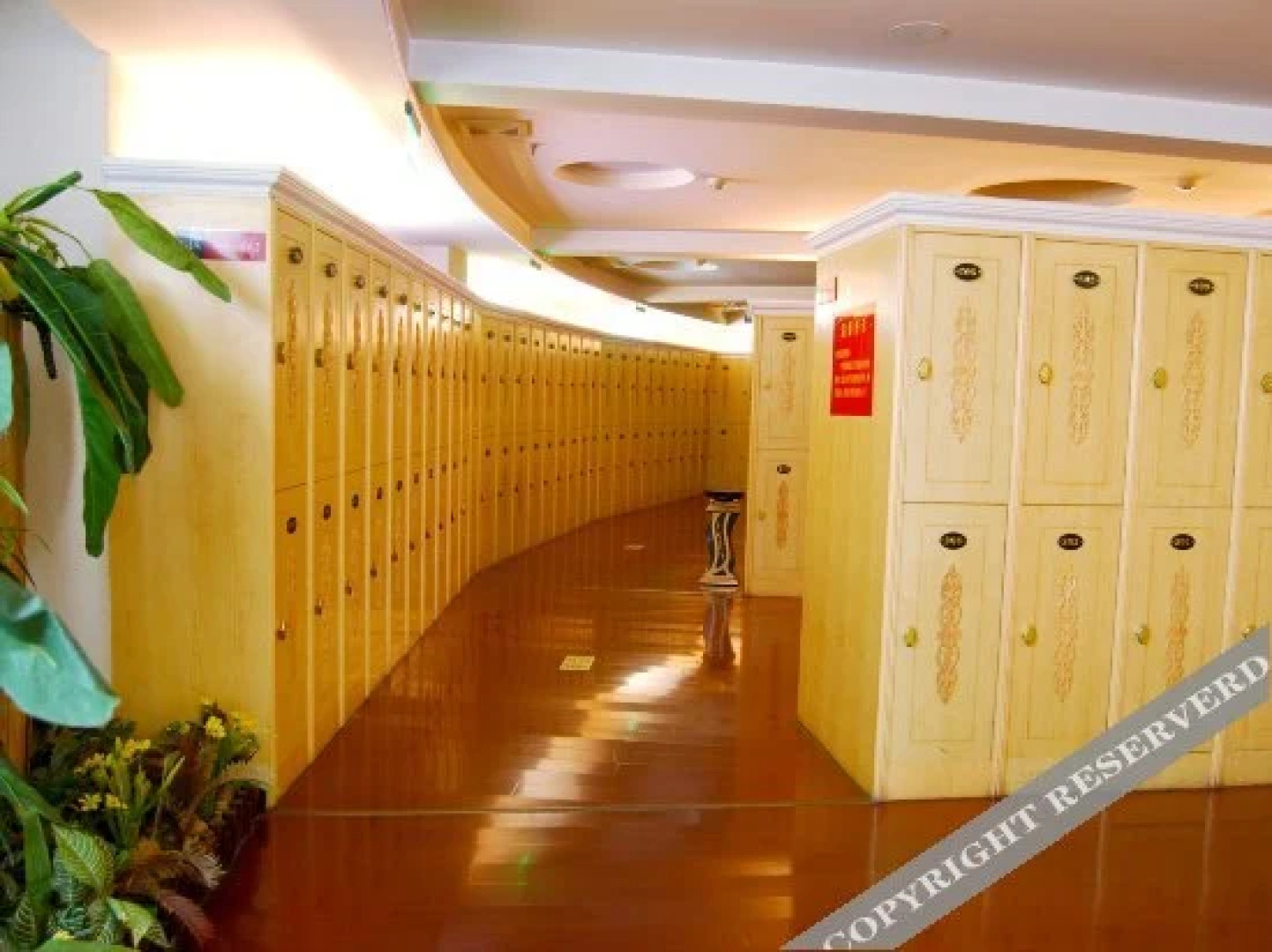 Xiangyang Oriental Hawaii Holiday Hotel