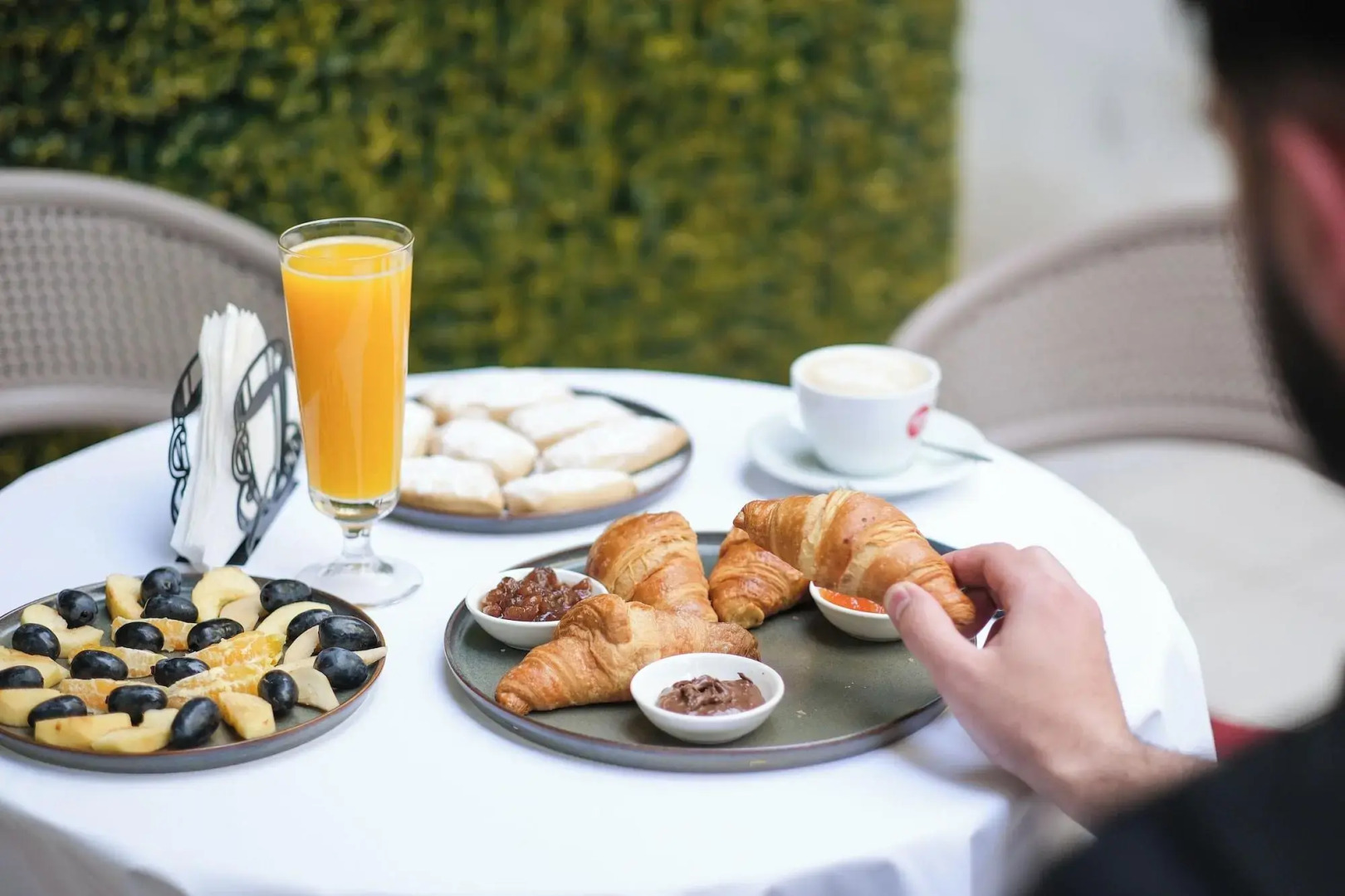 Golden City Hotel, Tirana