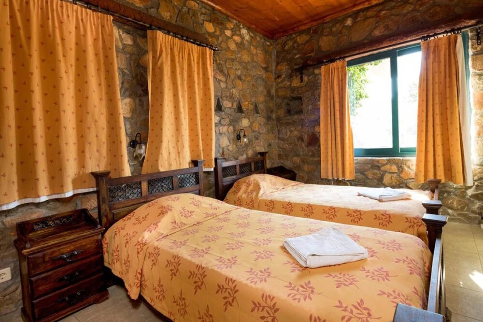 Luxury Villa Elafonisi Overlooking the sea 300 Meters Away With a Private Pool