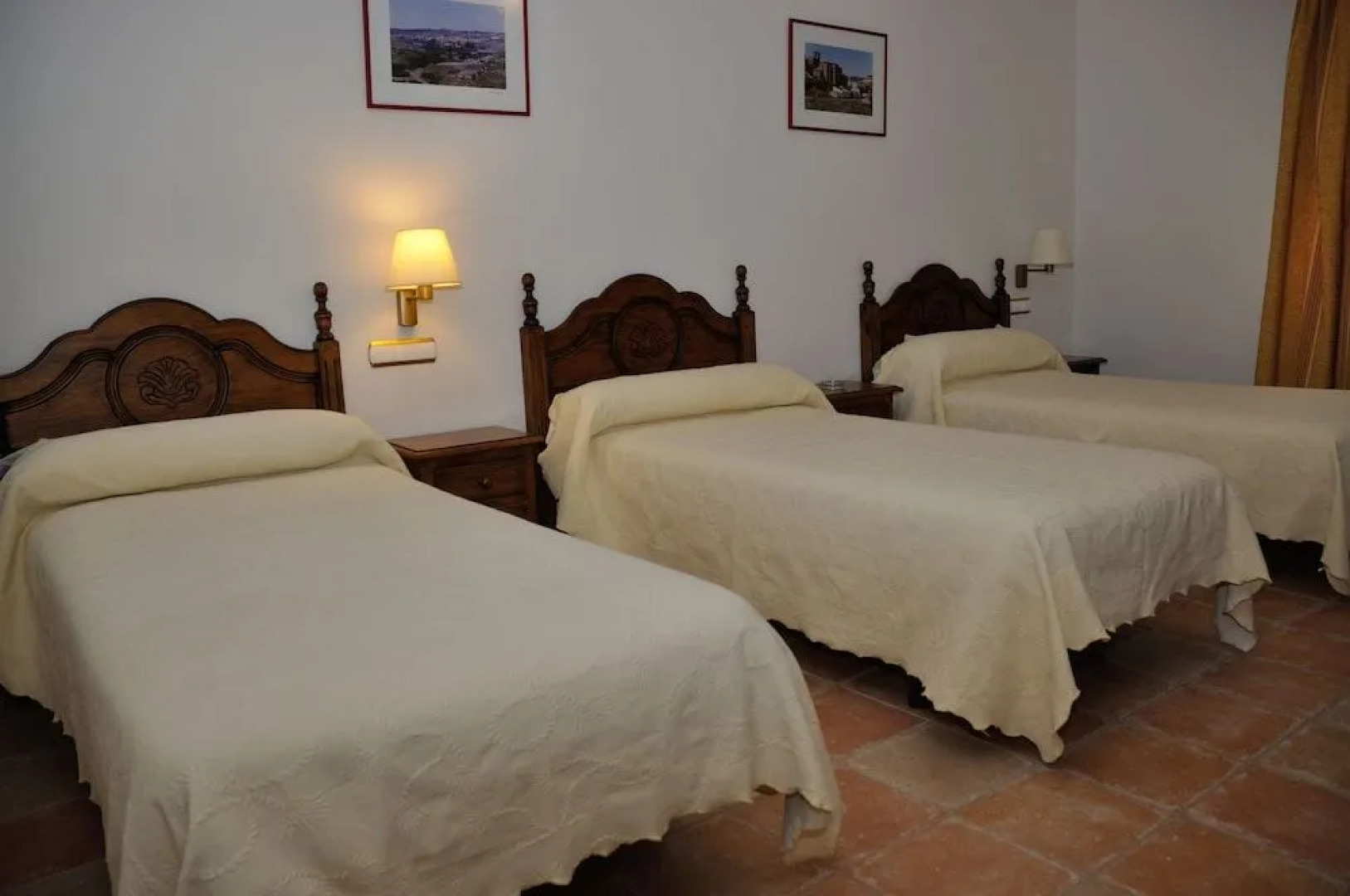 Hostal Pension Restaurante Padrino