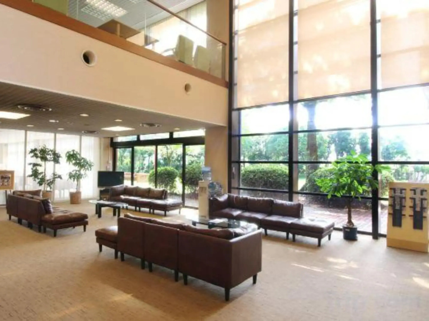 Kumozu Hotel and Conference