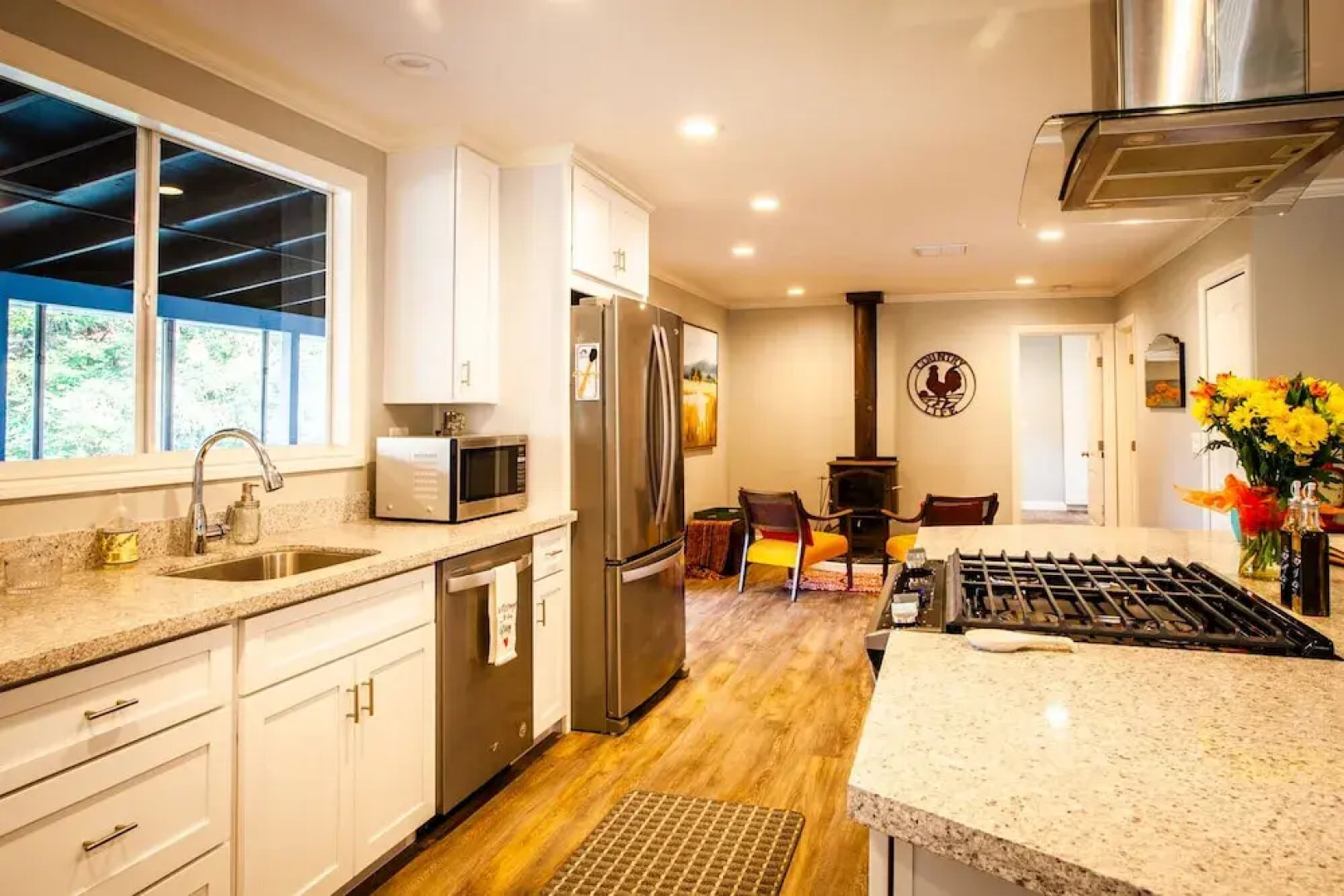 Cozy Country in Sebastopol - 3 Br Cottage