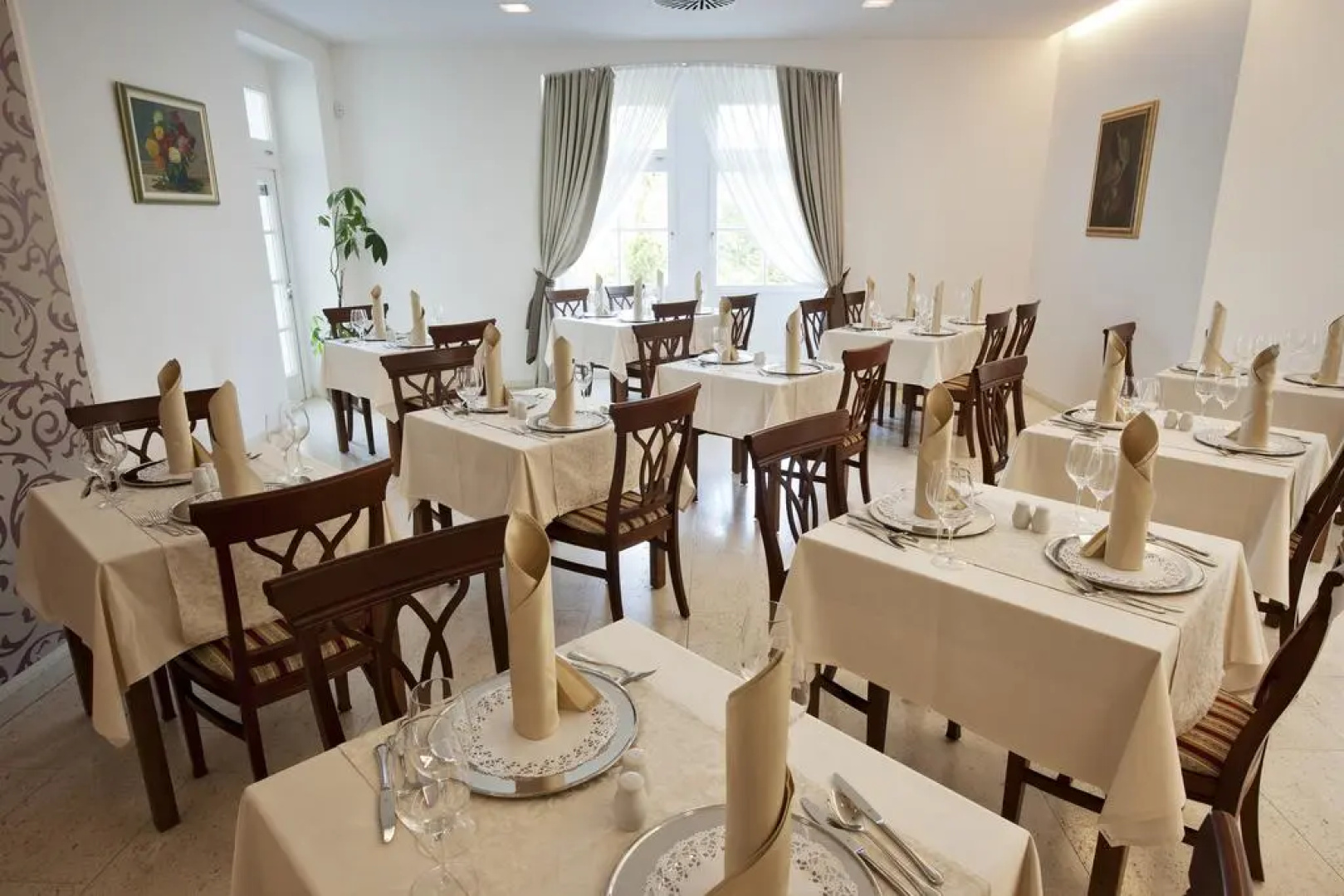 Hotel Zdraviliski Dvor
