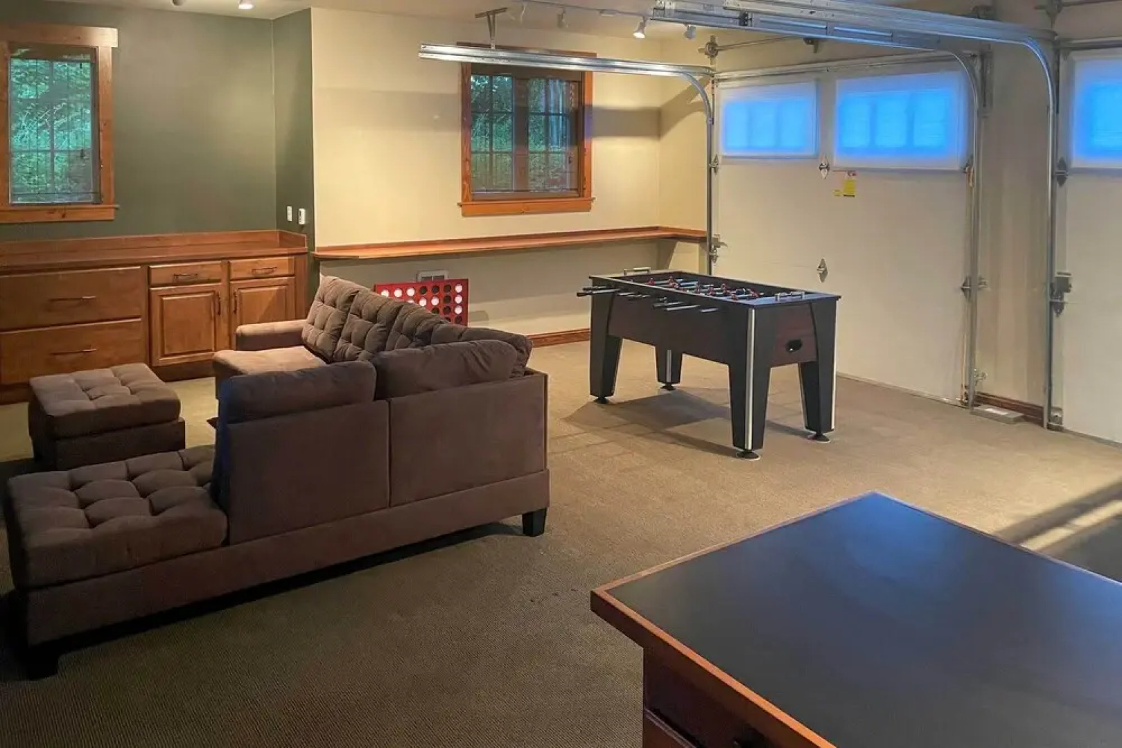 Modern Alpine Home on Prospector Golf Course!