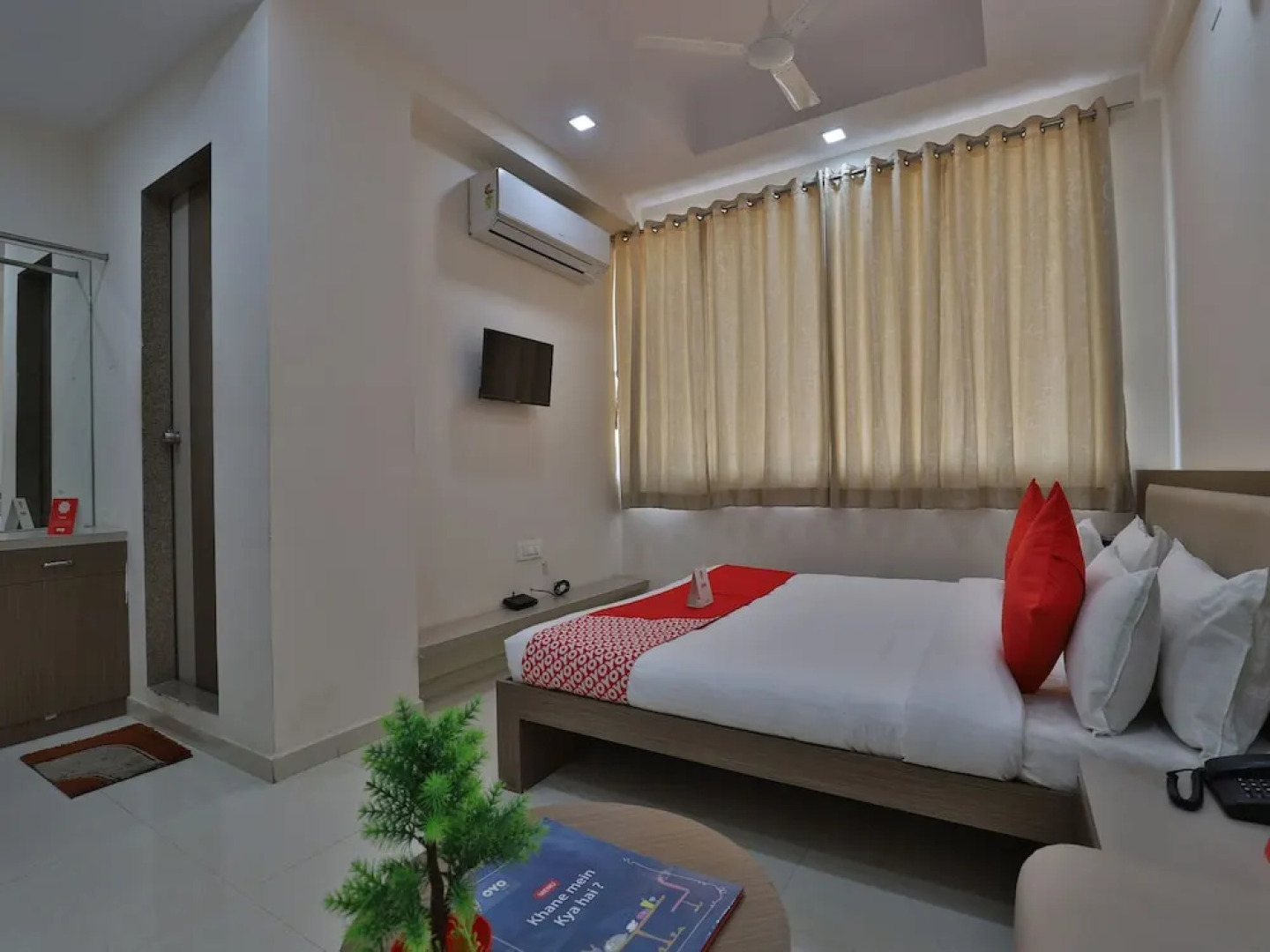 OYO 12309 Hotel Ananya