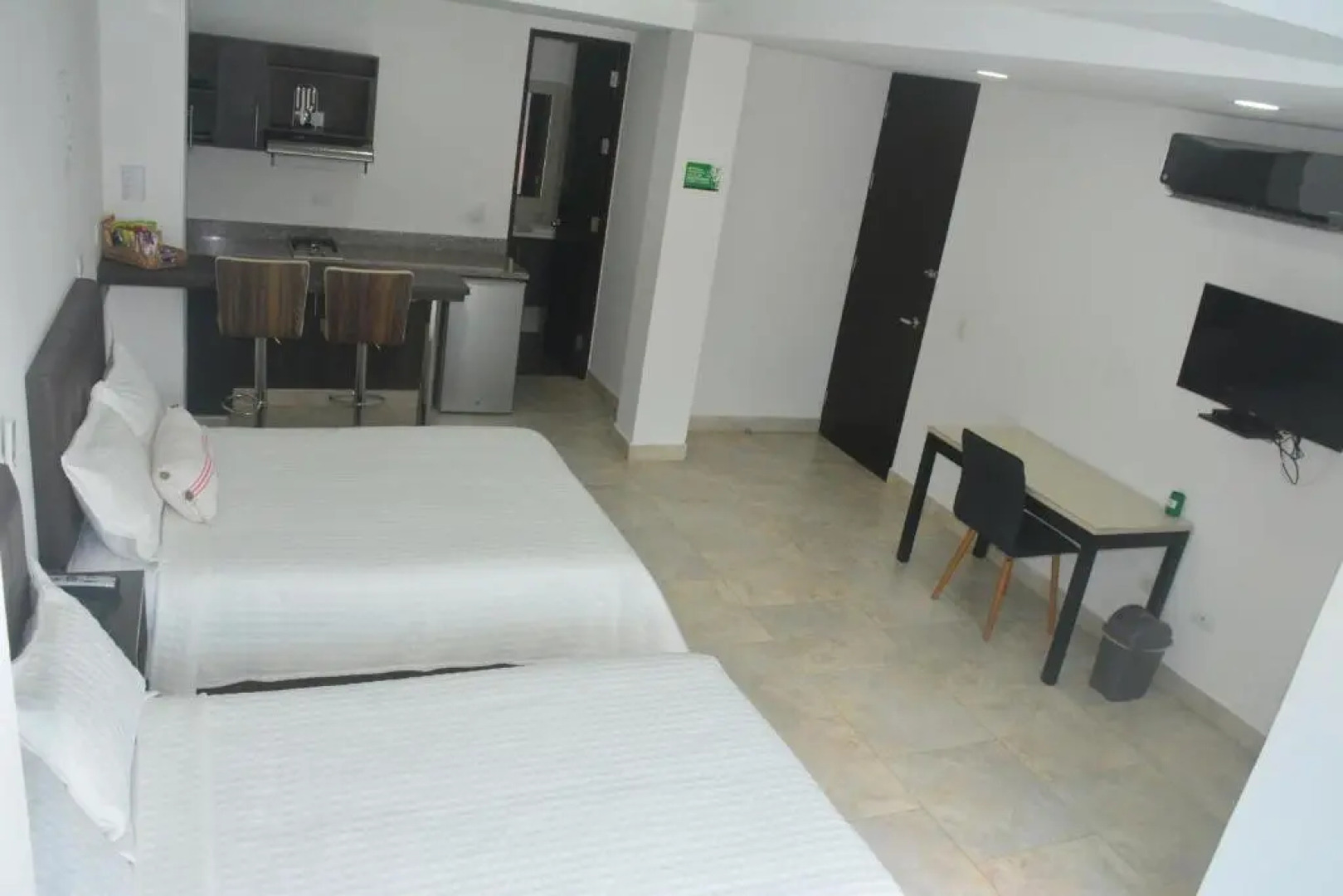 Towers100 Aparta Estudios