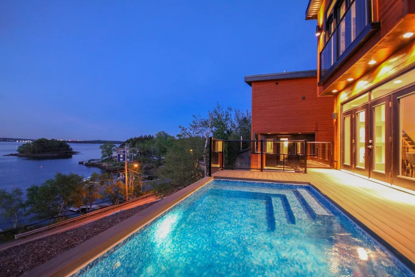 Lux Exec Home HFX Waterfront Pool Hot Tub