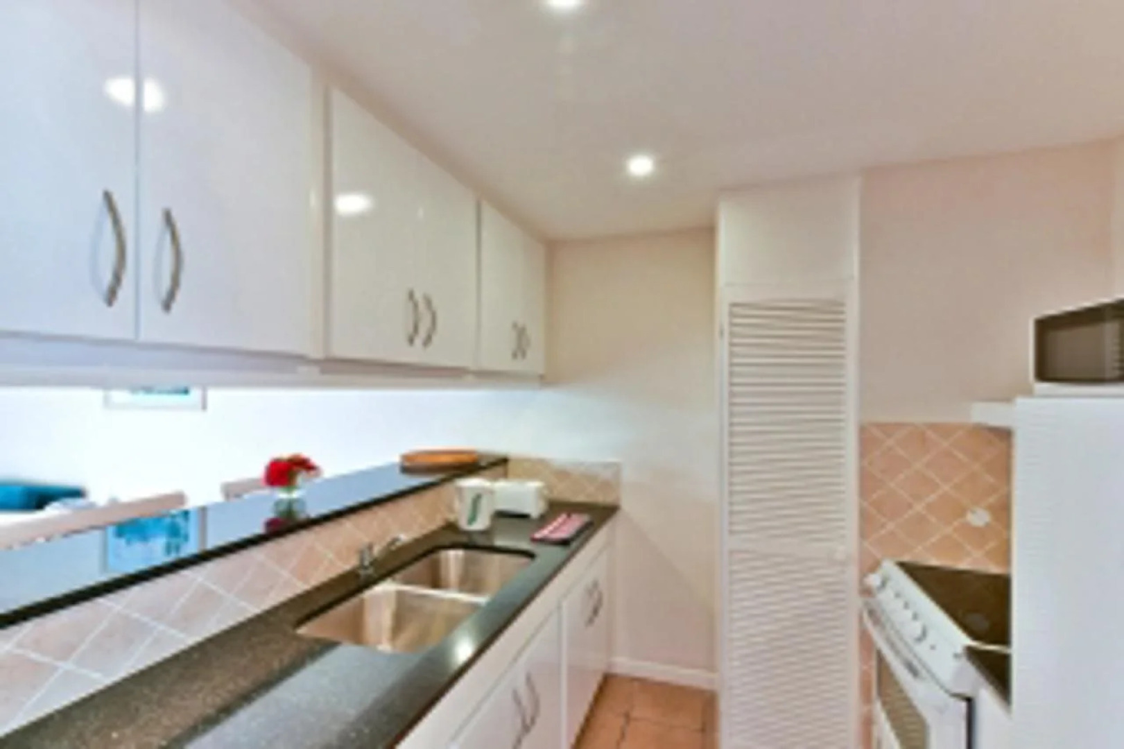 Butterfly Beach Hotel