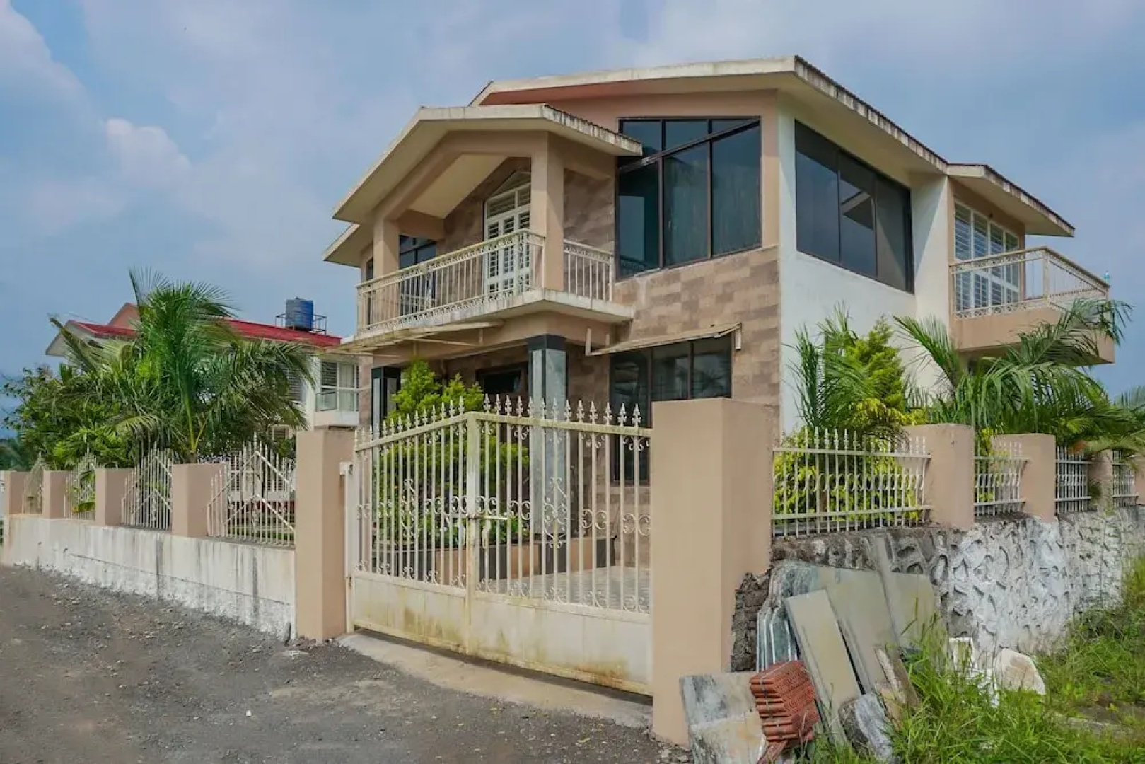 OYO 19328 Home Serene 3BHK Villa Malavli Hills