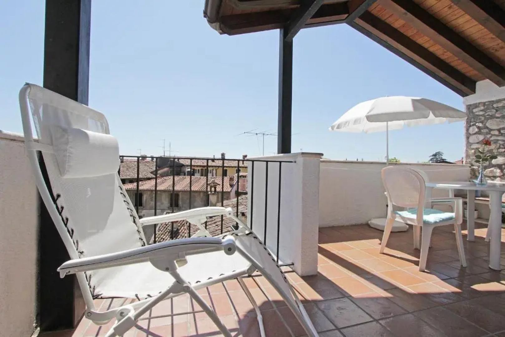 Casa Marsilva - holiday apartment with roof terrace, near the lake