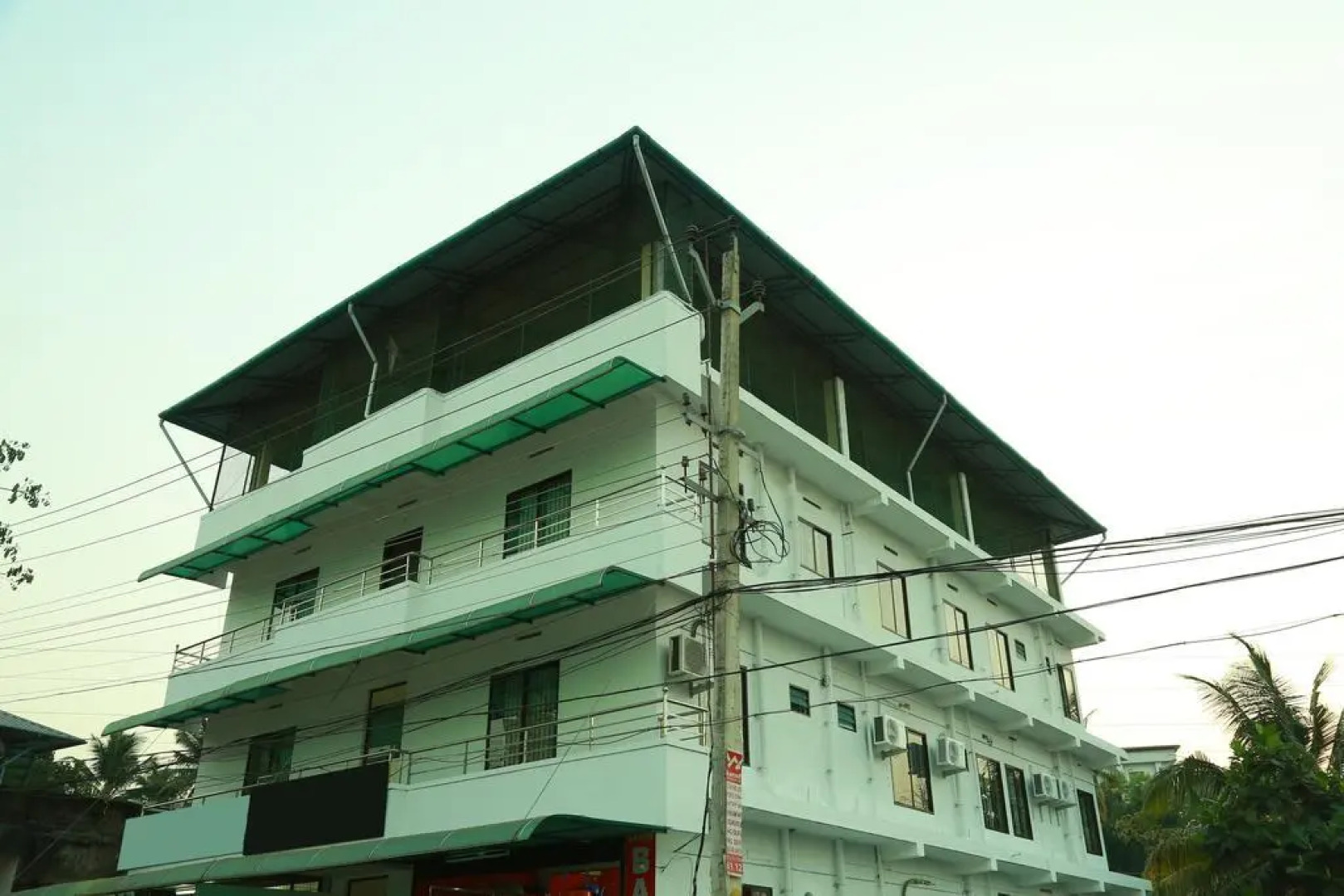 OYO 8273 Diamond Inn