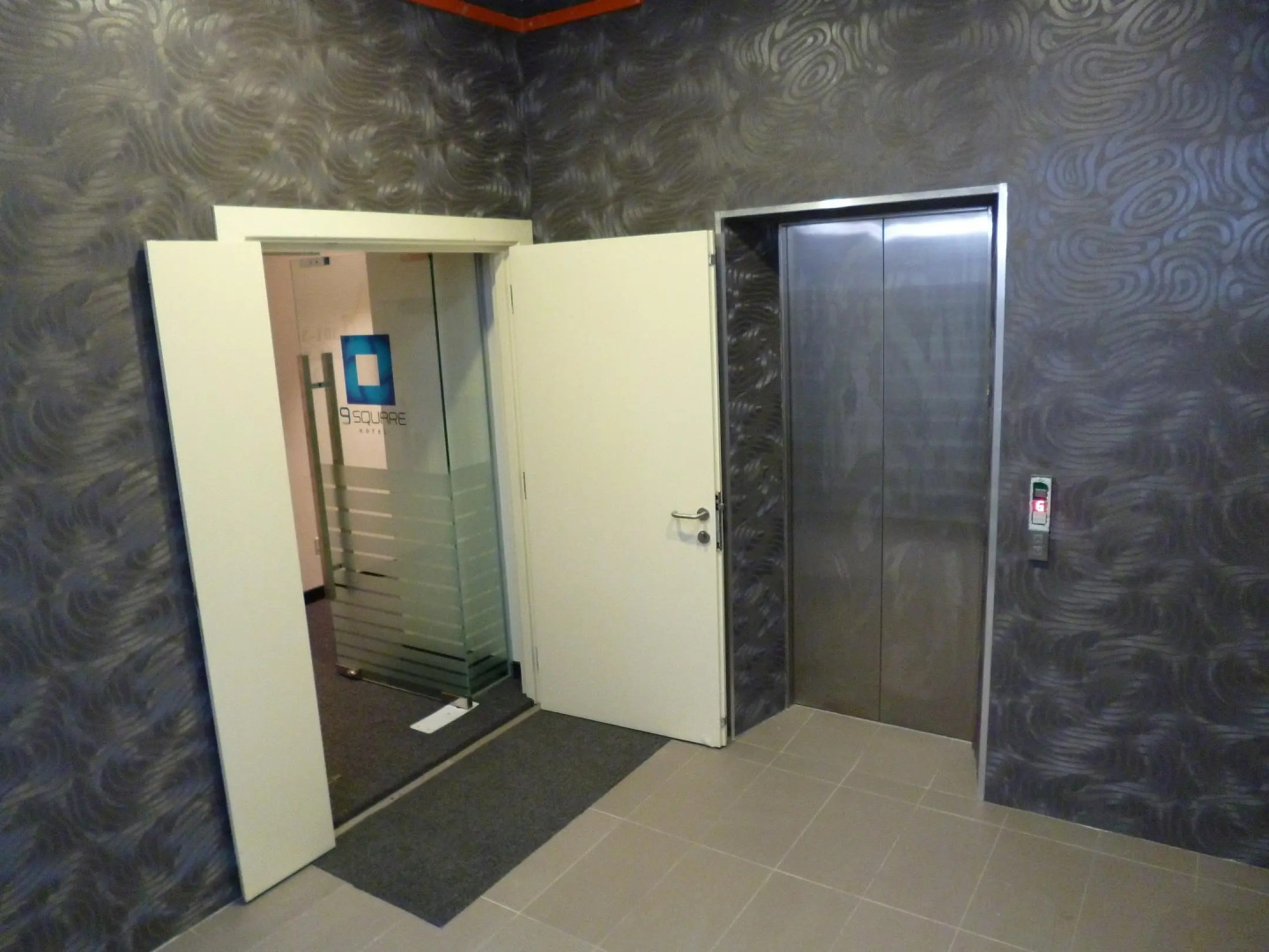 9 Square Hotel - Bangi