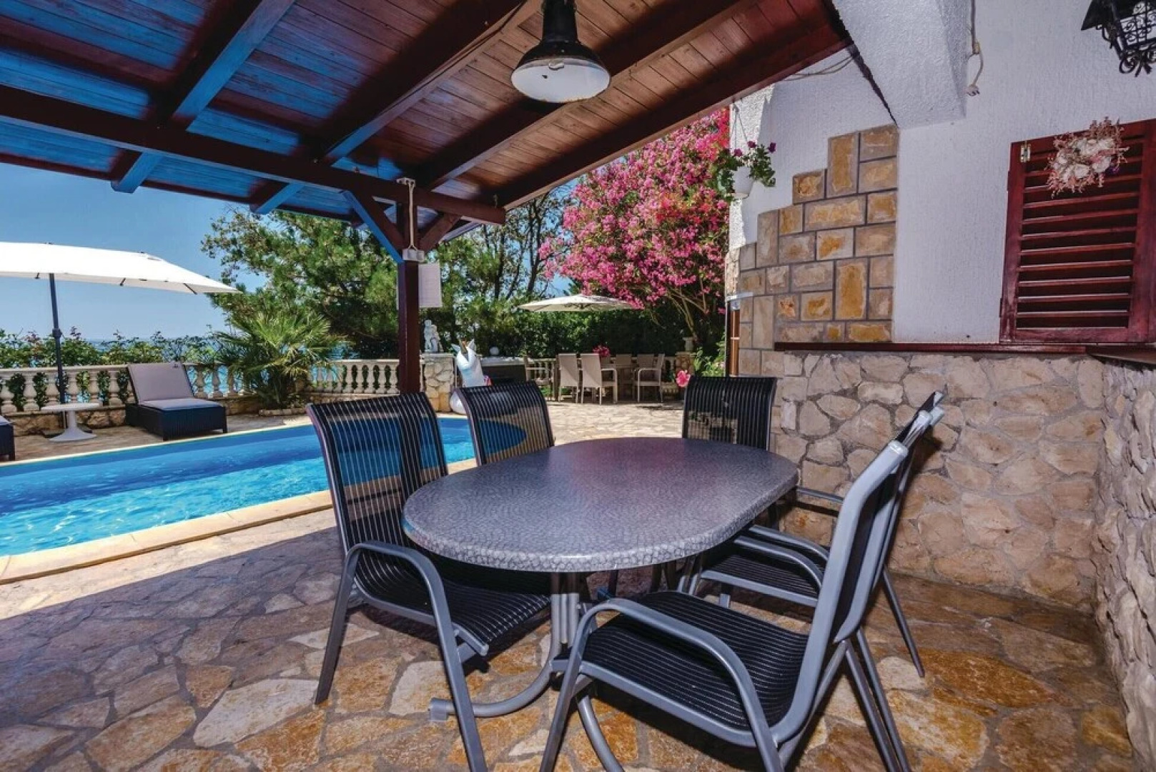 Amazing Home in Kozino With Wifi and 5 Bedrooms