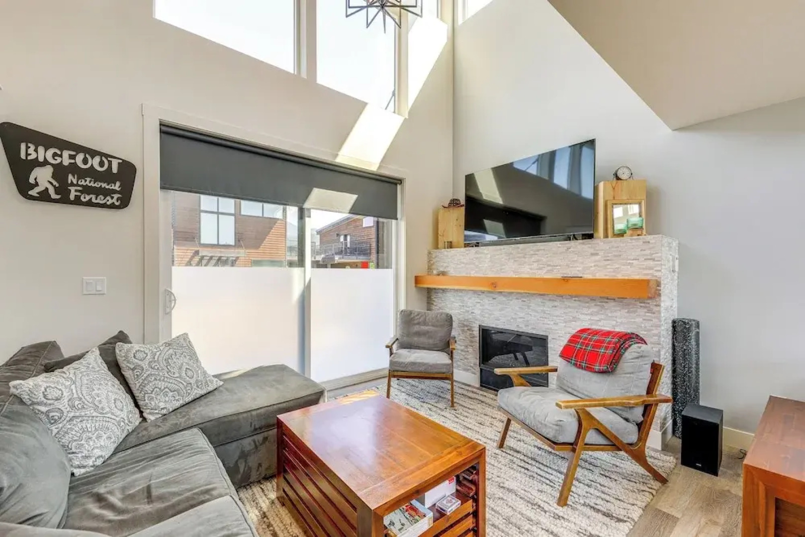 1 Mi to Lake: Upscale Condo in Whitefish Resort