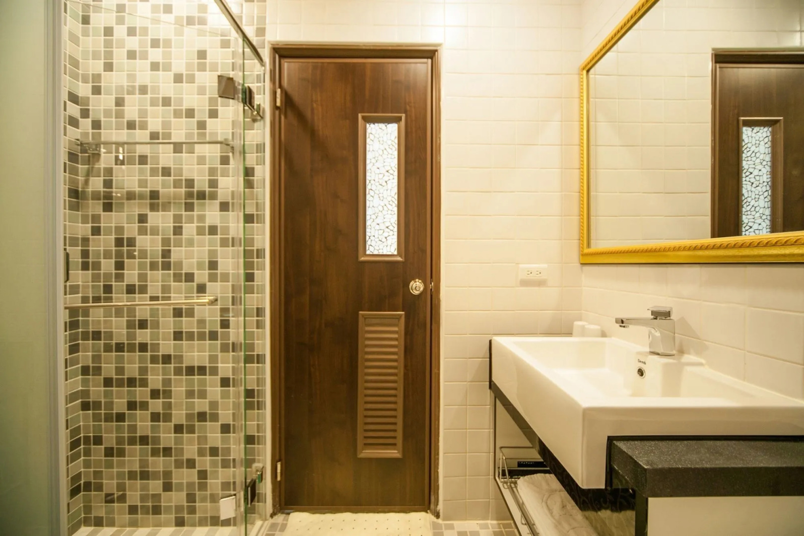 Classic Hotel Shvatan