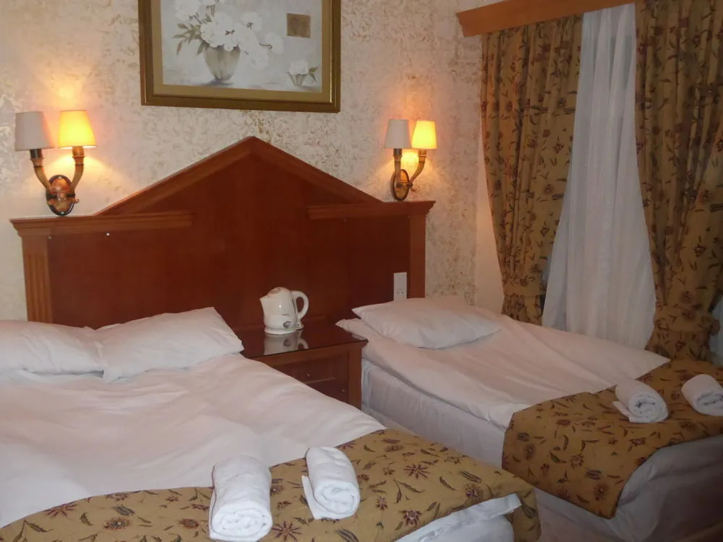 K Royal Hotel Old City