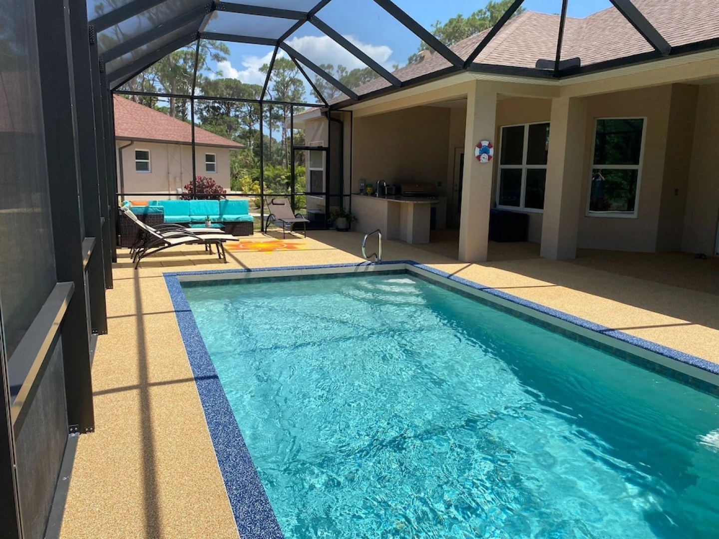 Suite Dreams Guesthouse aka Care Takeover Home
