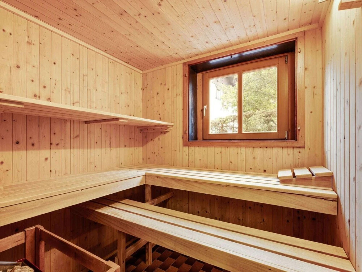 Beautiful Country House With Large Garden and Sauna