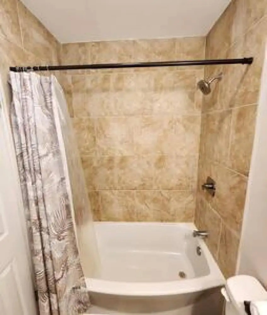 Cozy 4-Bedroom Beachside Home