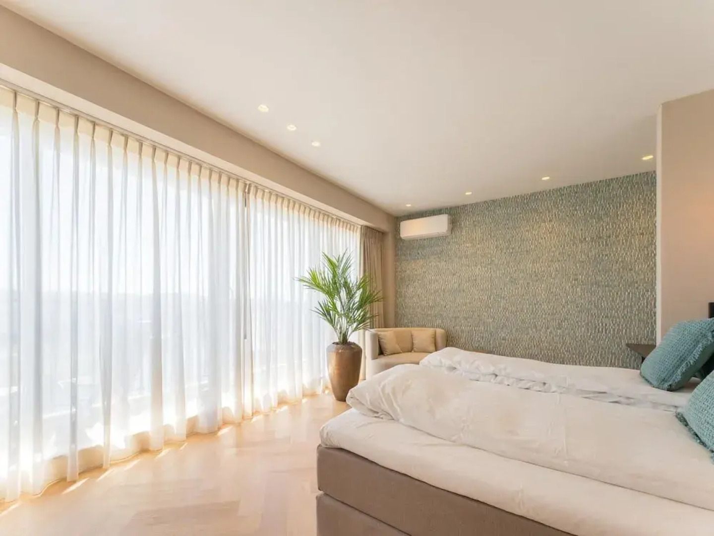 Water Villa With Infrared Sauna and Jetty