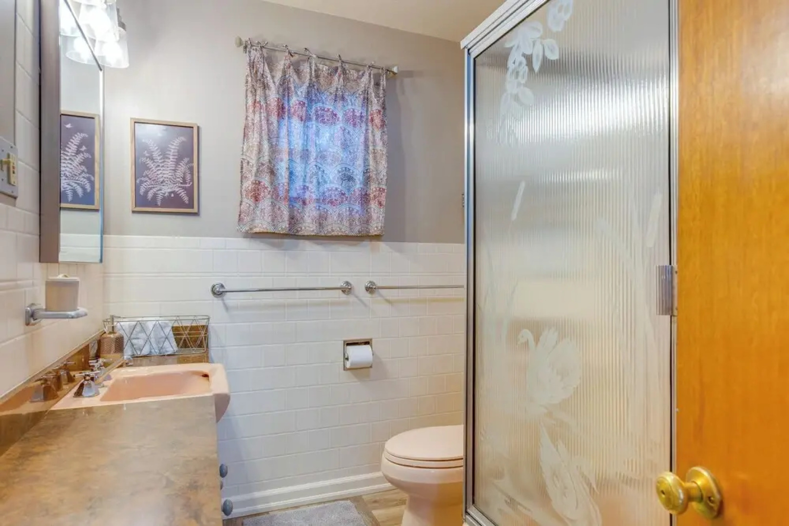 Charming Idaho Springs Retreat on Chicago Creek!