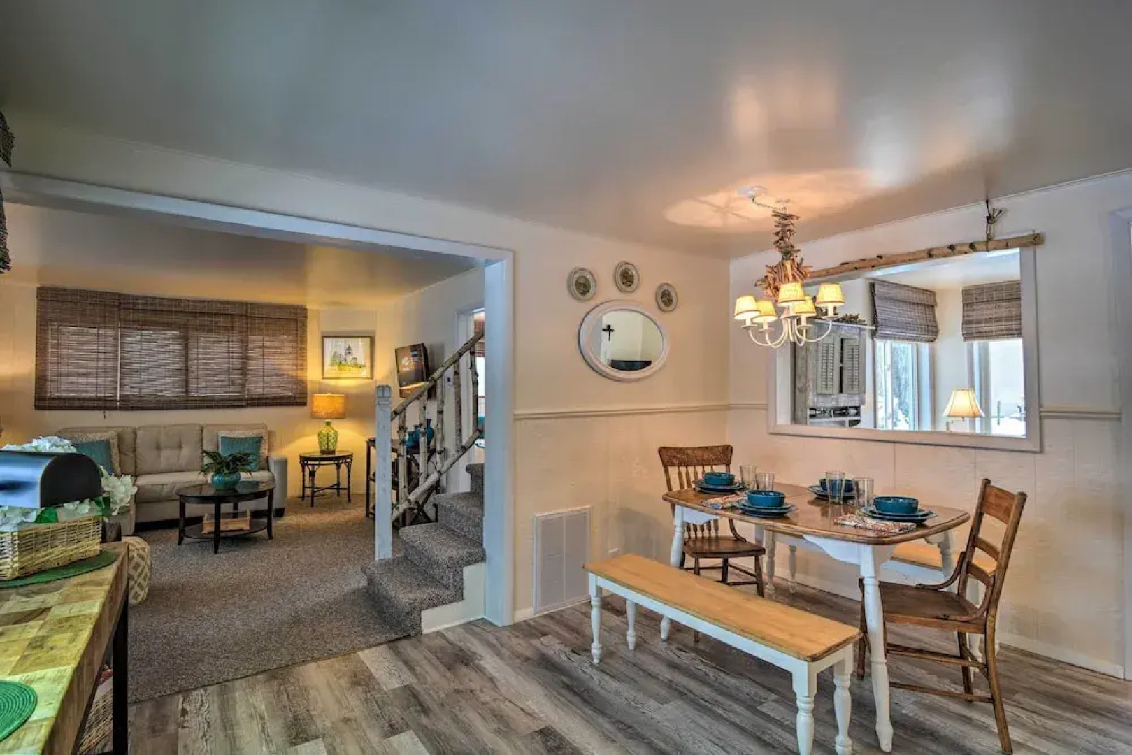 Hip Downtown Cottage - Walk to Beach, Pier, Dining