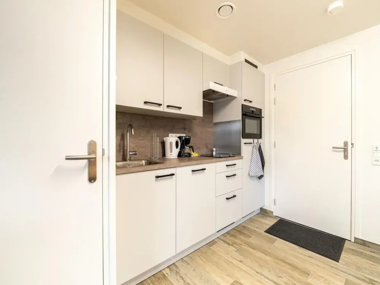 Serene Stay With All You Need