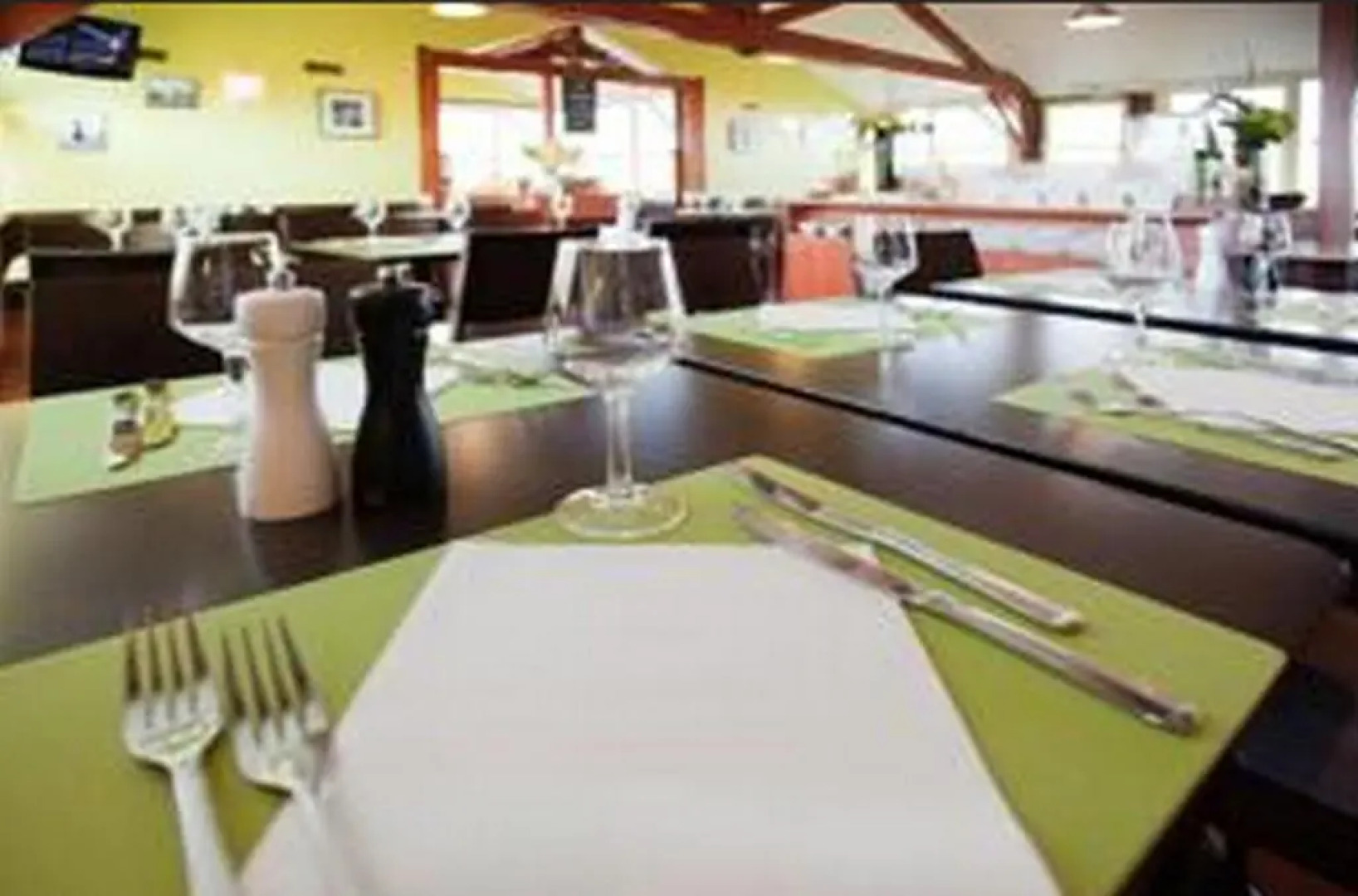 Sky Hotel Goussainville Charles de Gaulle - ex Comfort Hotel