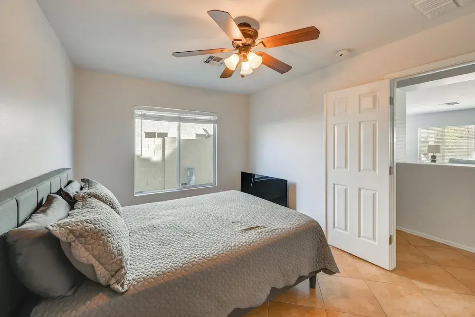 Putting Green, Pool & Spa: Home in Queen Creek!