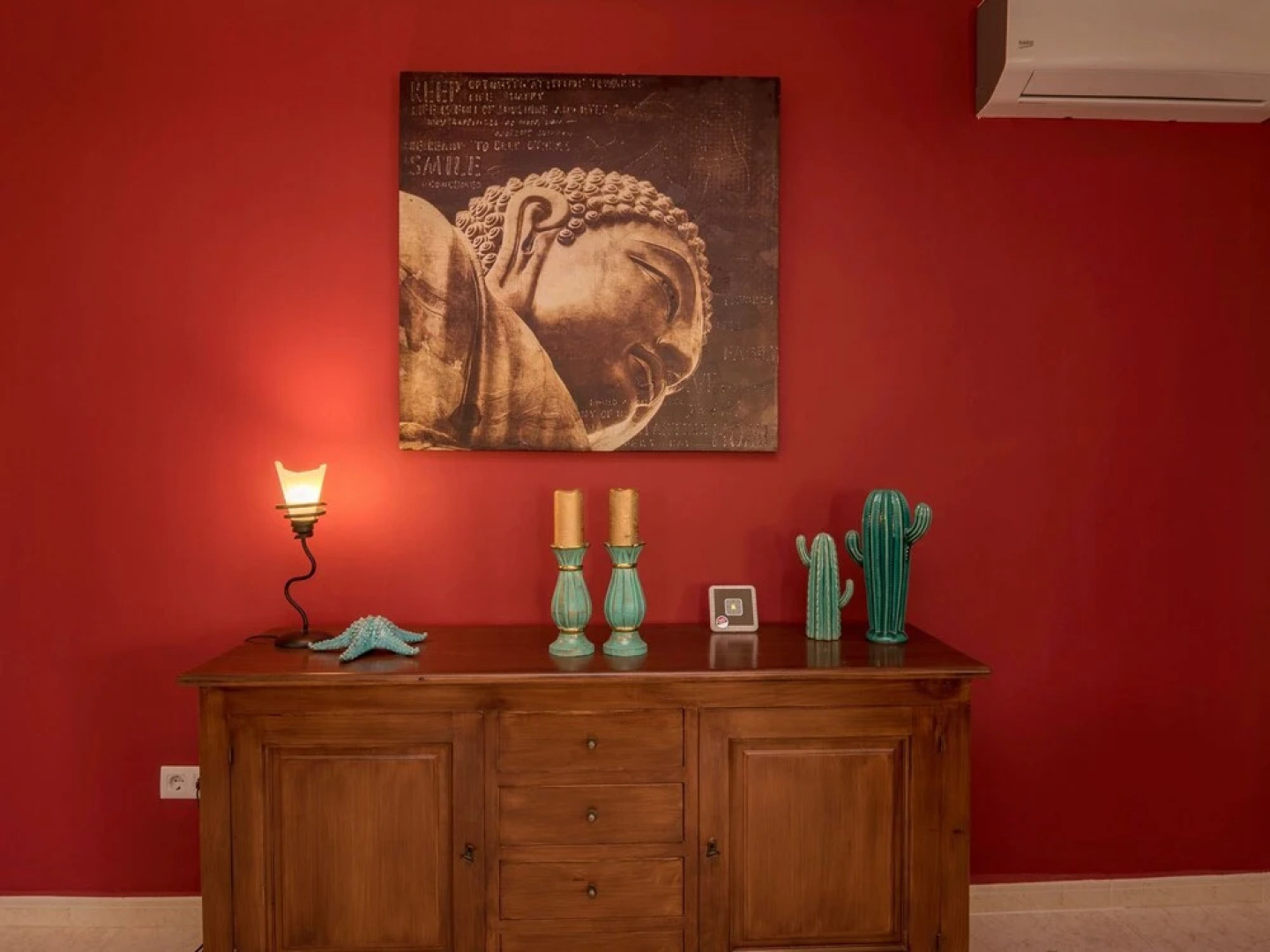 Villa With Very Spacious Terrace, Beautiful View of the Mountains & Private Pool