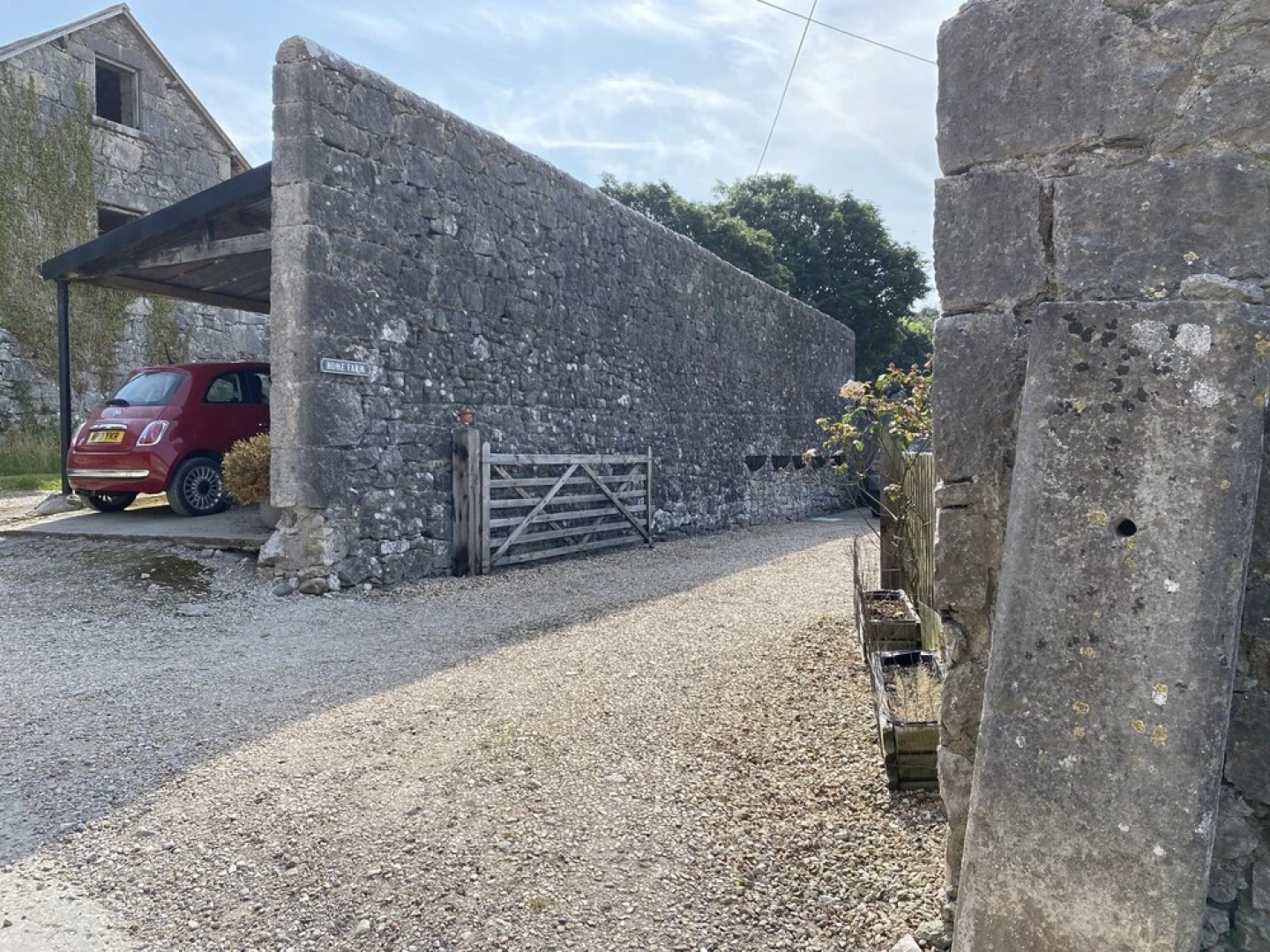 Massive Enclosed Garden & Stunning Views, St Asaph