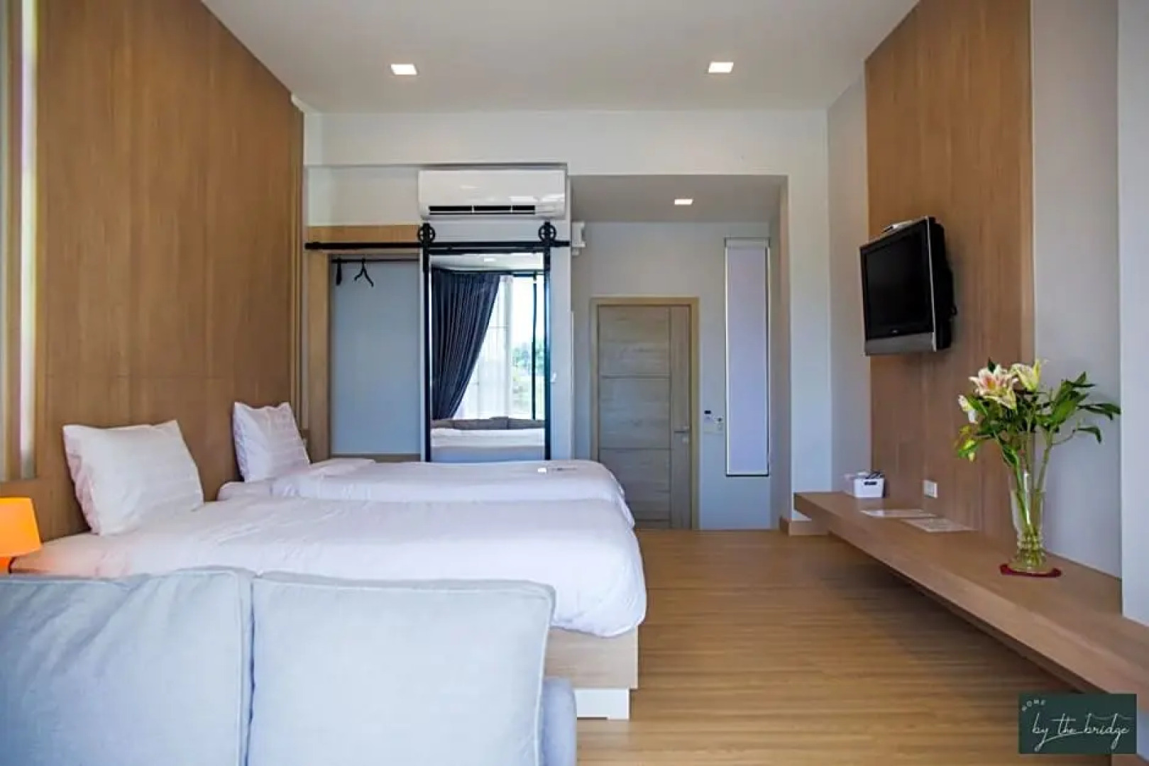 Home by the bridge (SHA Certified)