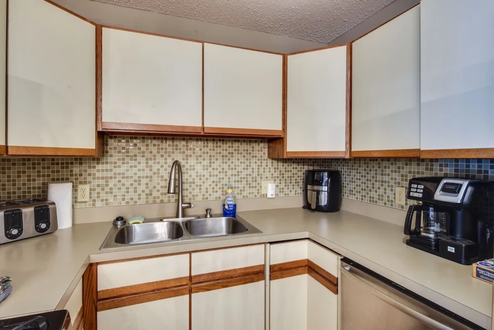 Ski-in/out & Golf Condo w/ A/C at Holiday Valley!