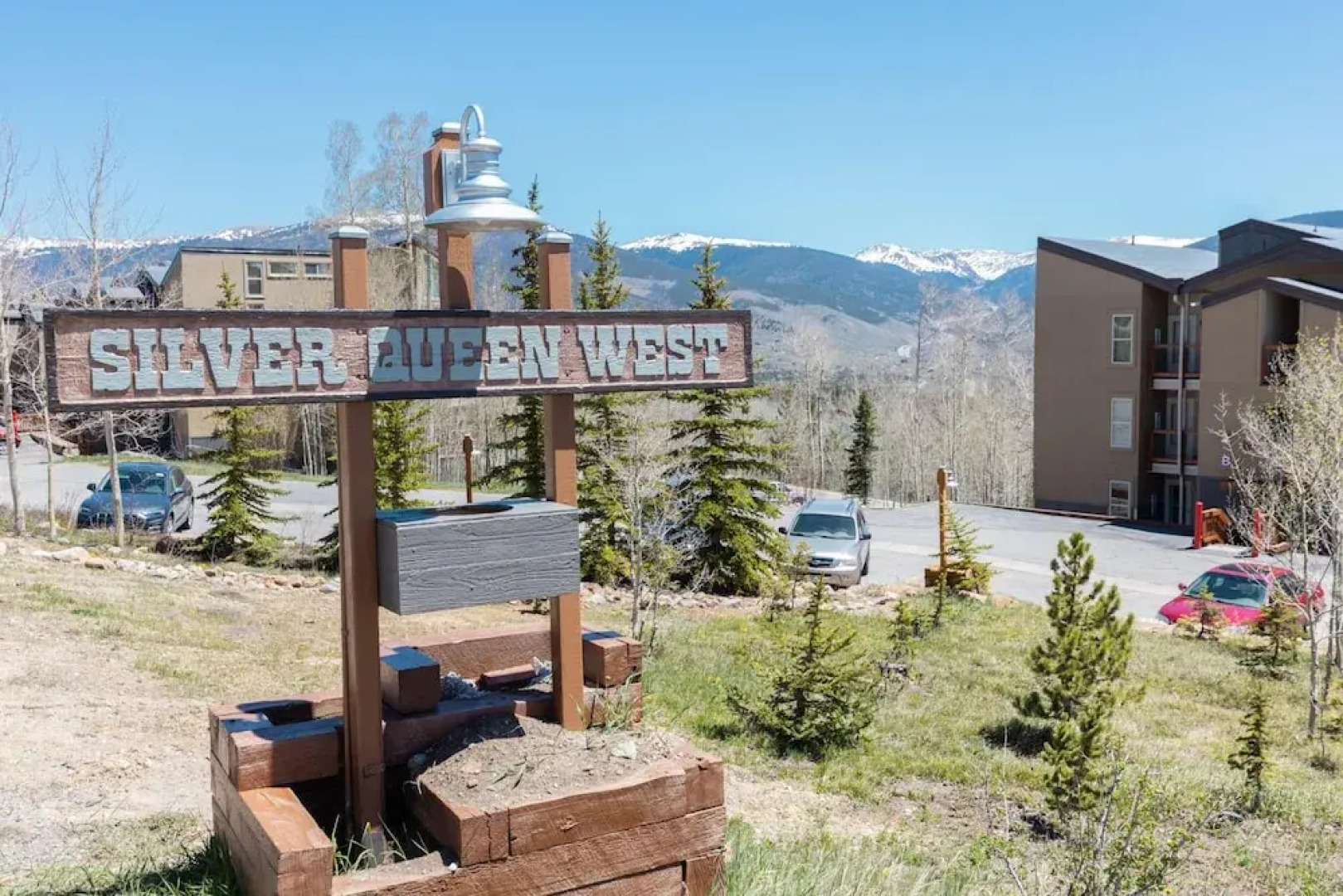 Silver Queen West, Building B, Unit 7137 by Summit County Mountain Retreats