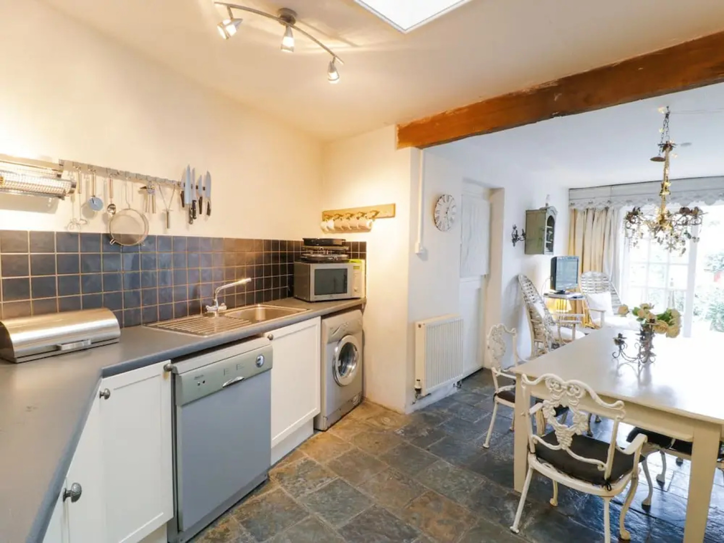 19A Kingshead Street