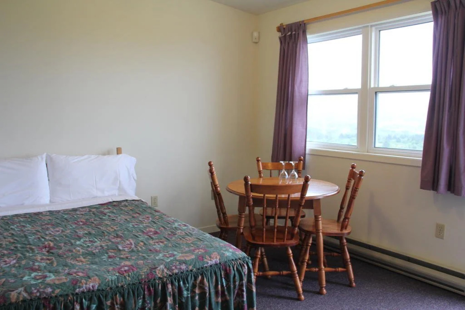 Burton's Sunset Oasis Motel