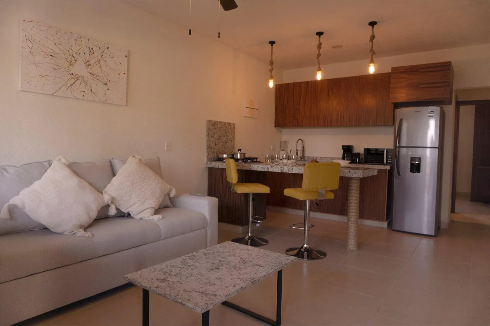 Seuia Departamentos con alberca a pasos del lago