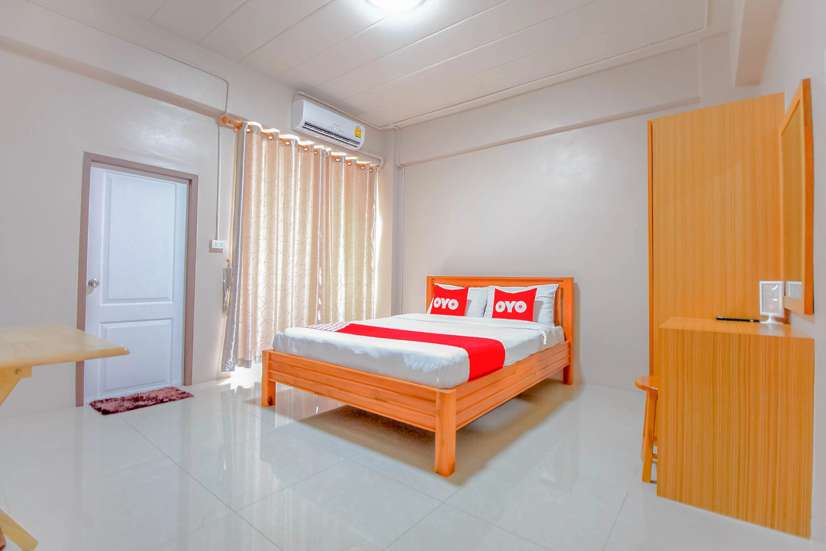 OYO 349 Aroonrung House