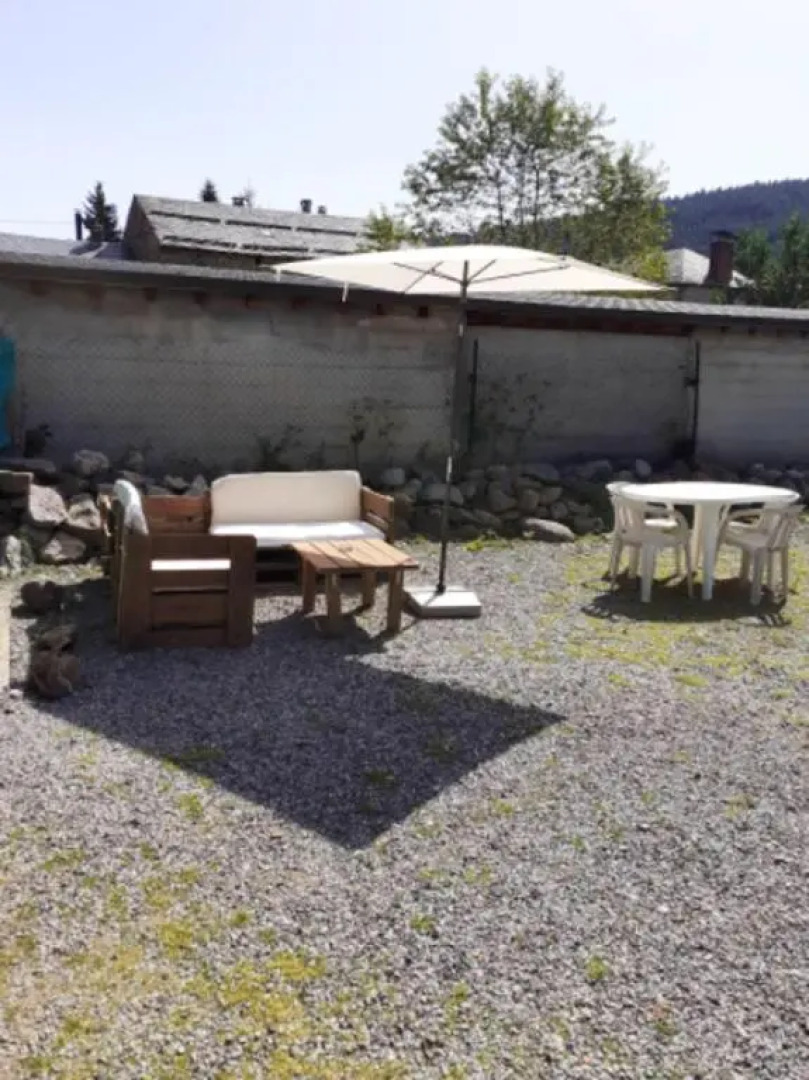 Maison de 4 chambres avec jardin amenage a Fontrabiouse a 8 km des pistes