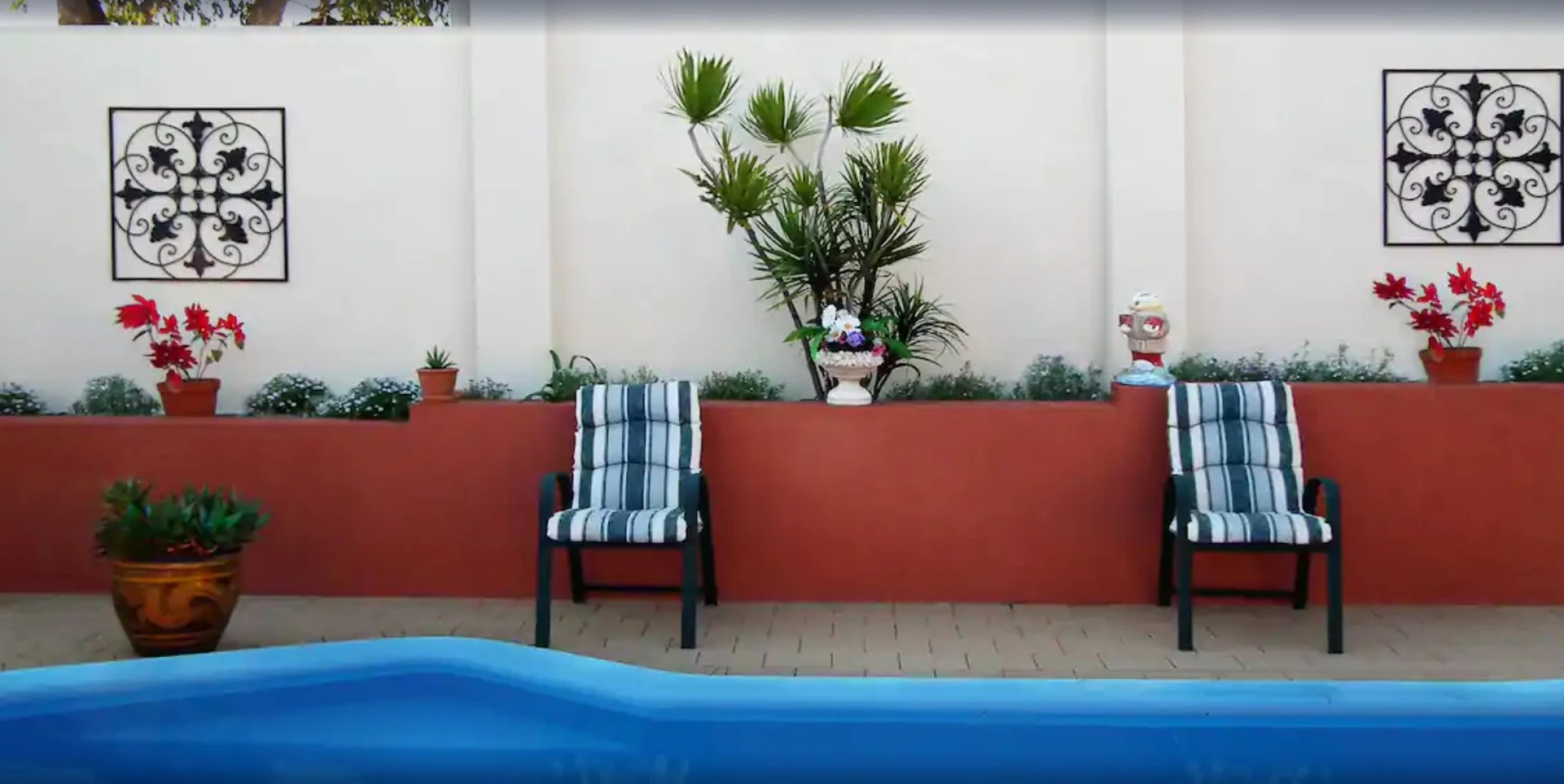 The Spanish Guesthouse, Private Rooms